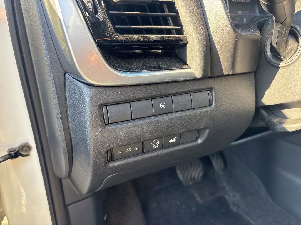 Used 2023 Nissan Rogue SL w/ SL Premium Package AWD/4WD image 19