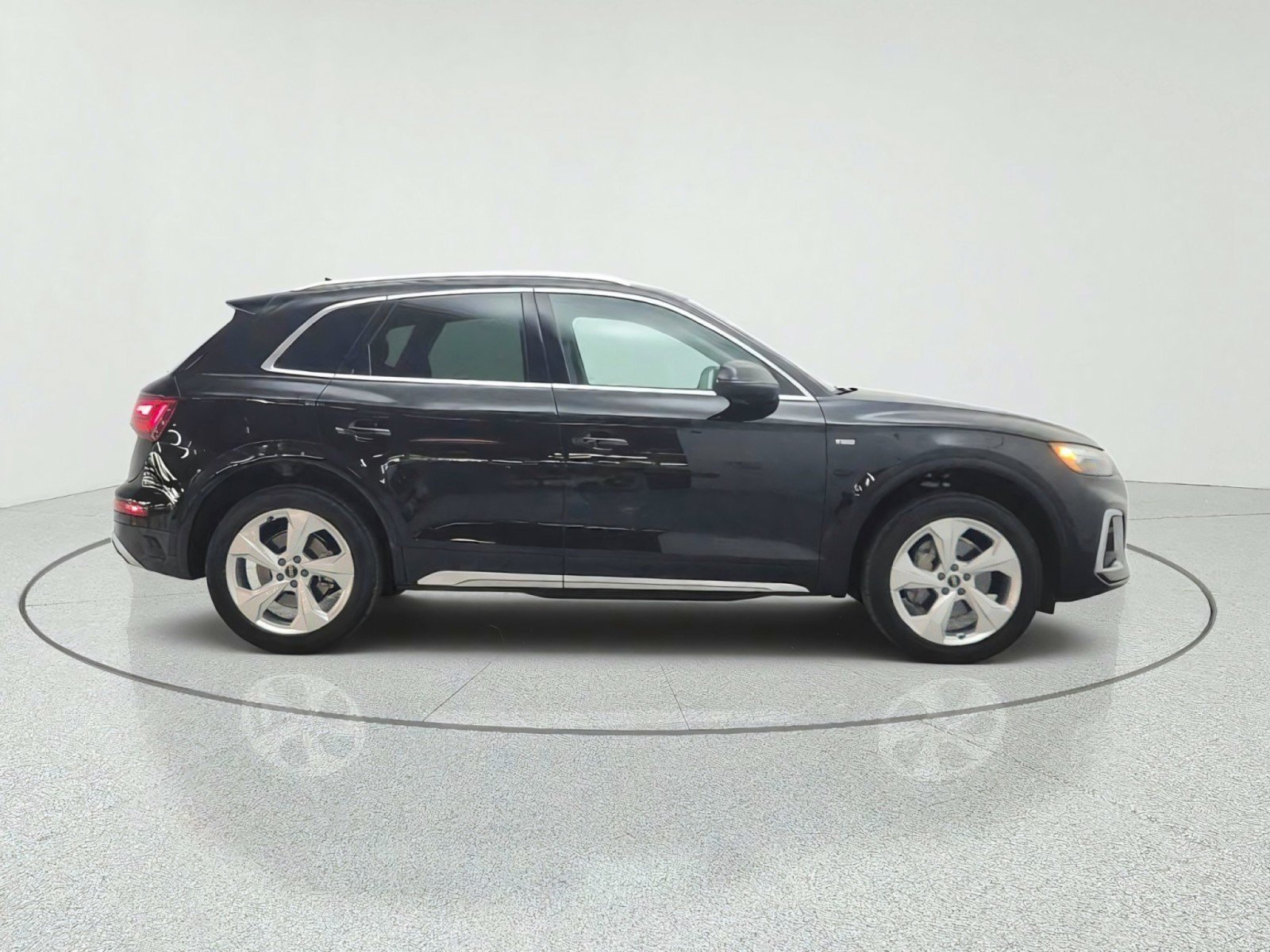 Used 2023 Audi Q5 2.0T Premium Plus AWD/4WD image 4