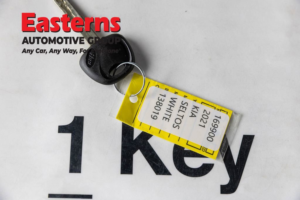 Used 2021 Kia Seltos S AWD/4WD image 25