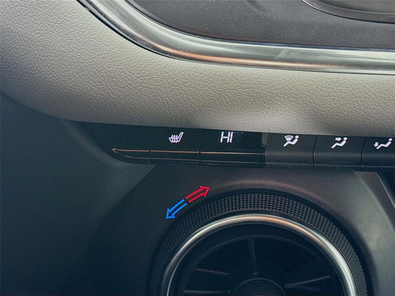 Used 2022 Chevrolet Blazer LT image 14