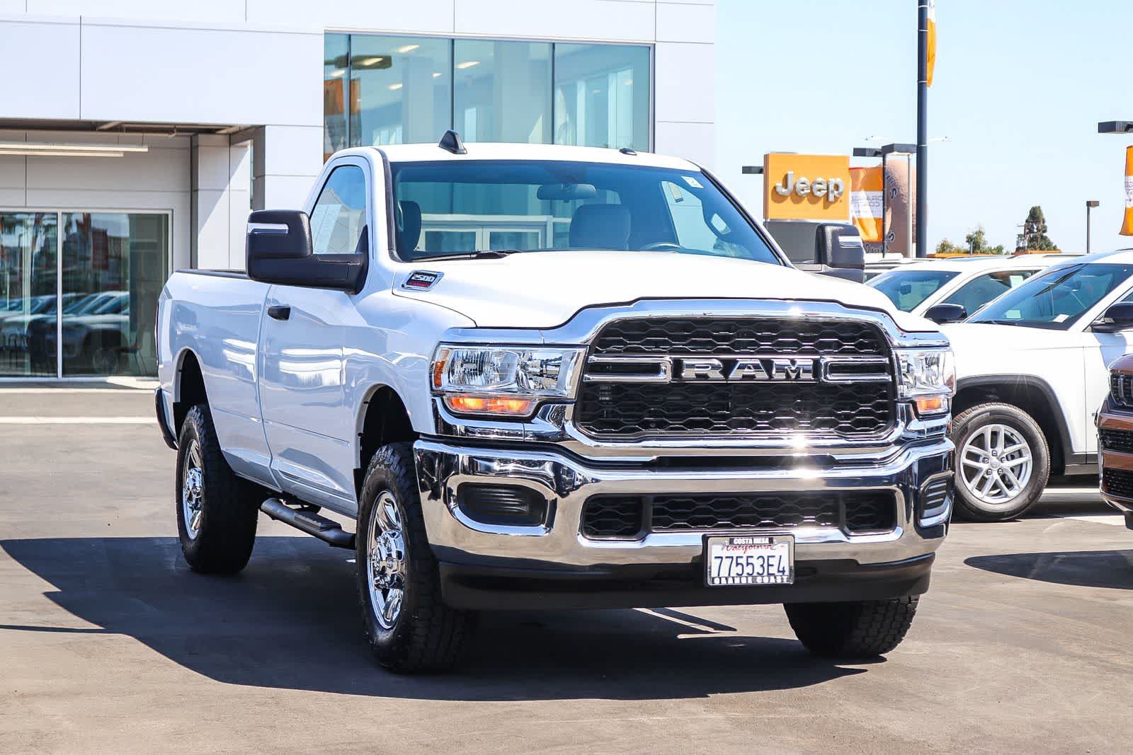 Used 2024 RAM 2500 Tradesman w/ Chrome Appearance Group AWD/4WD image 3