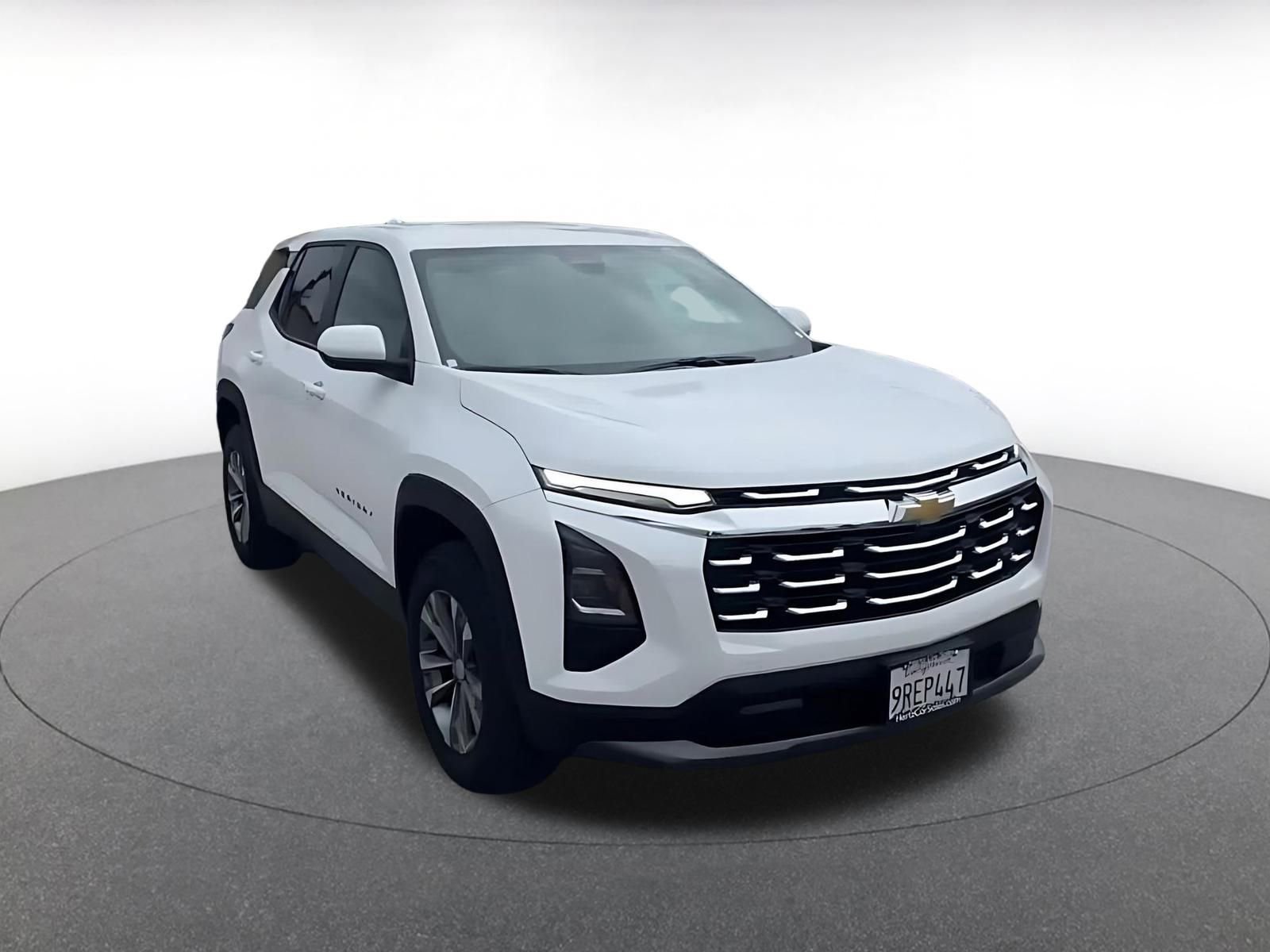 Used 2025 Chevrolet Equinox LT image 3