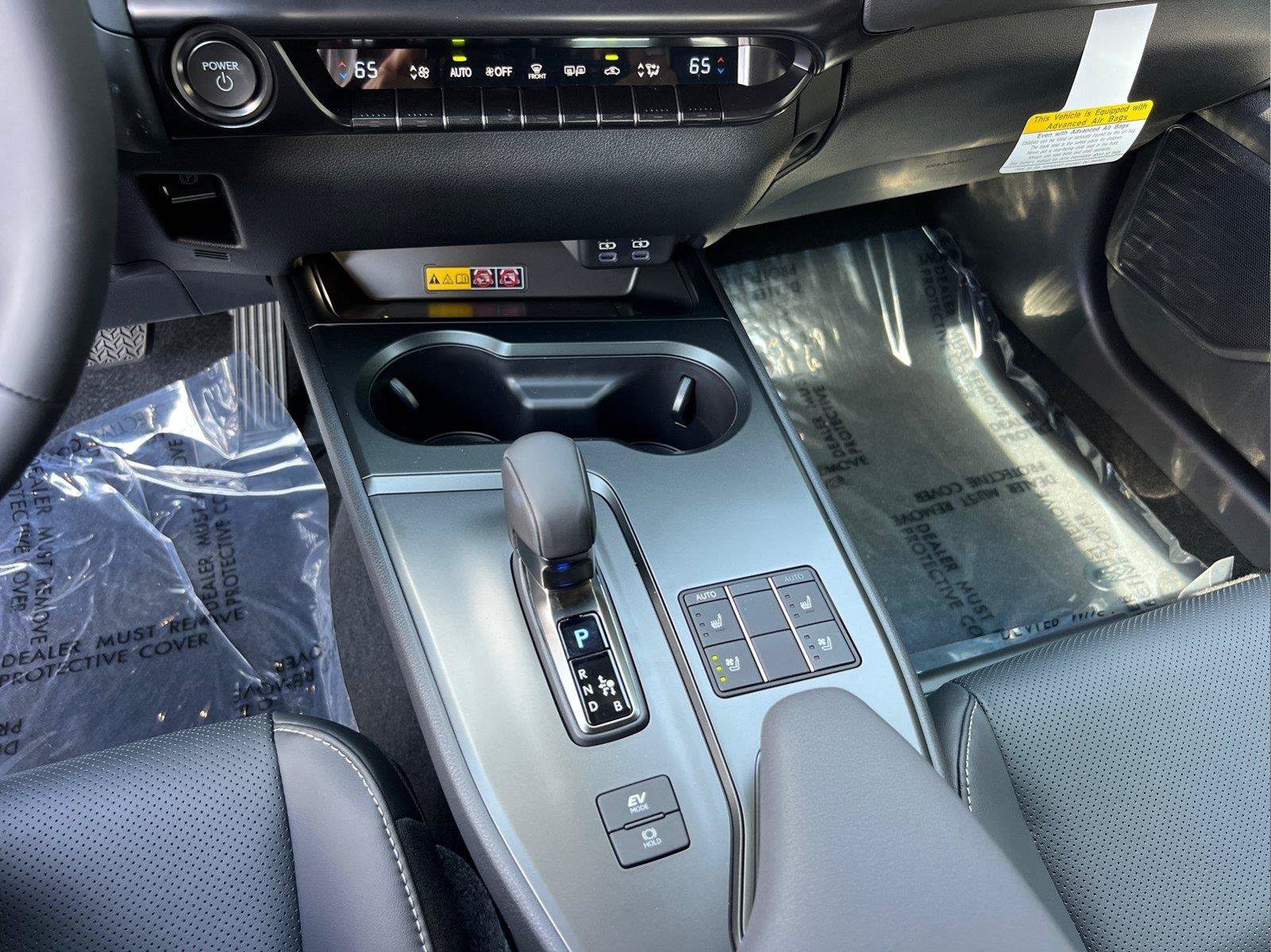 New 2026 Lexus UX 300h FWD image 22