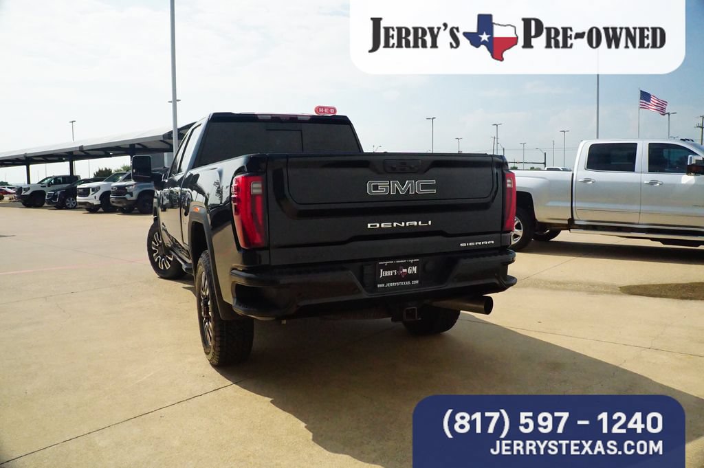 Used 2024 GMC Sierra 2500 Denali Ultimate AWD/4WD image 4
