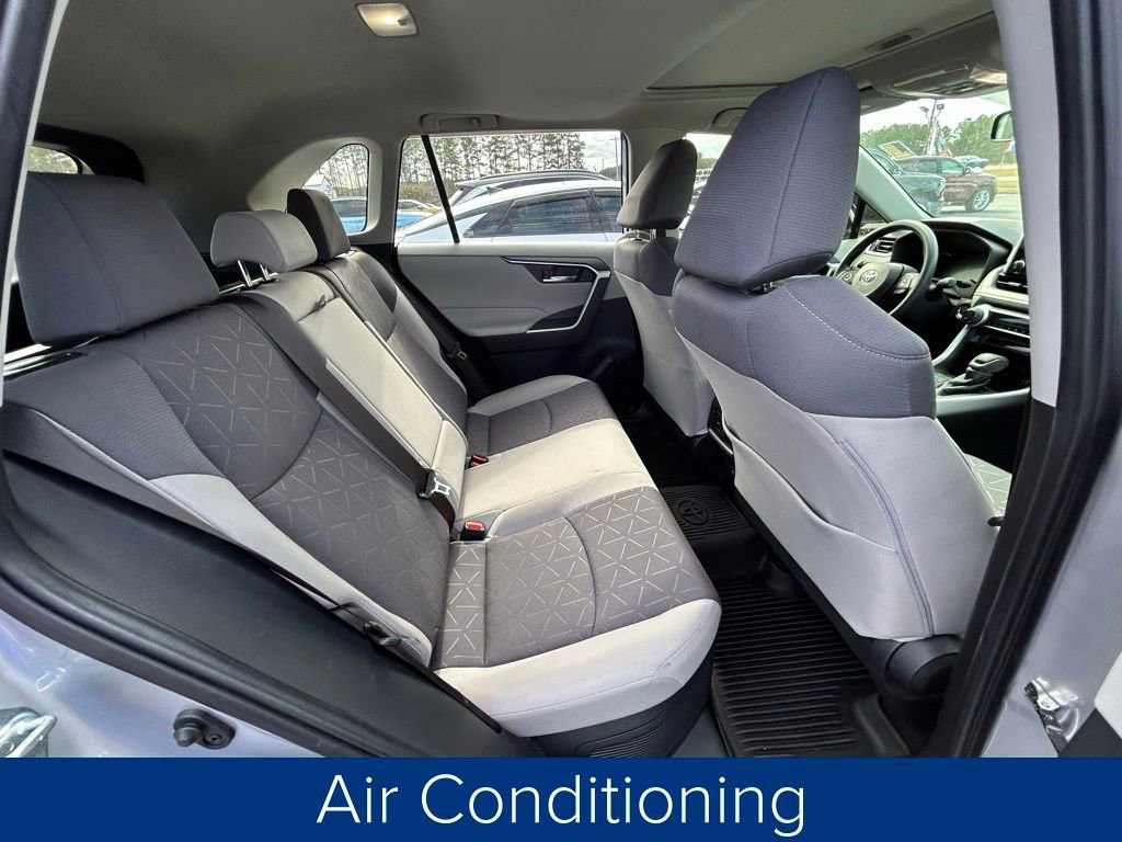 Used 2023 Toyota RAV4 XLE image 23