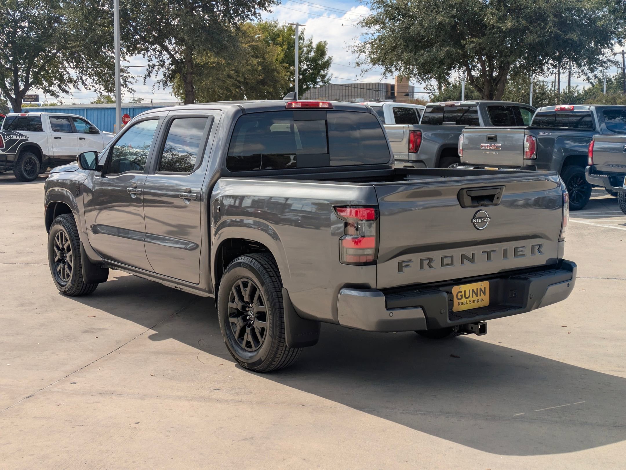 New 2026 Nissan Frontier SV image 5