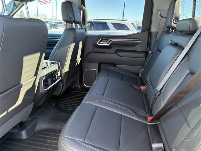 Used 2022 GMC Sierra 1500 SLT w/ SLT Convenience Package image 14