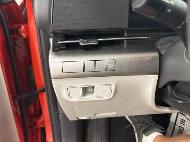 Used 2024 Hyundai Kona SEL FWD image 25