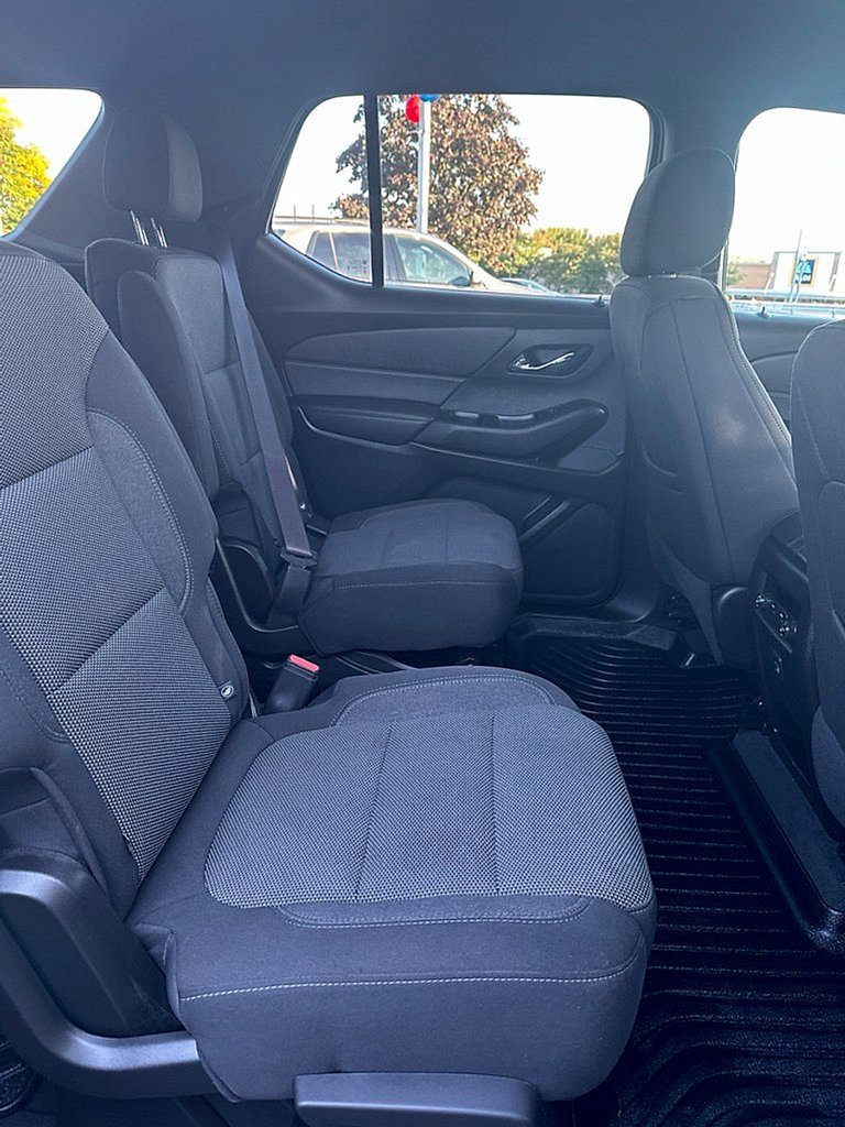 Certified 2023 Chevrolet Traverse LT FWD image 20