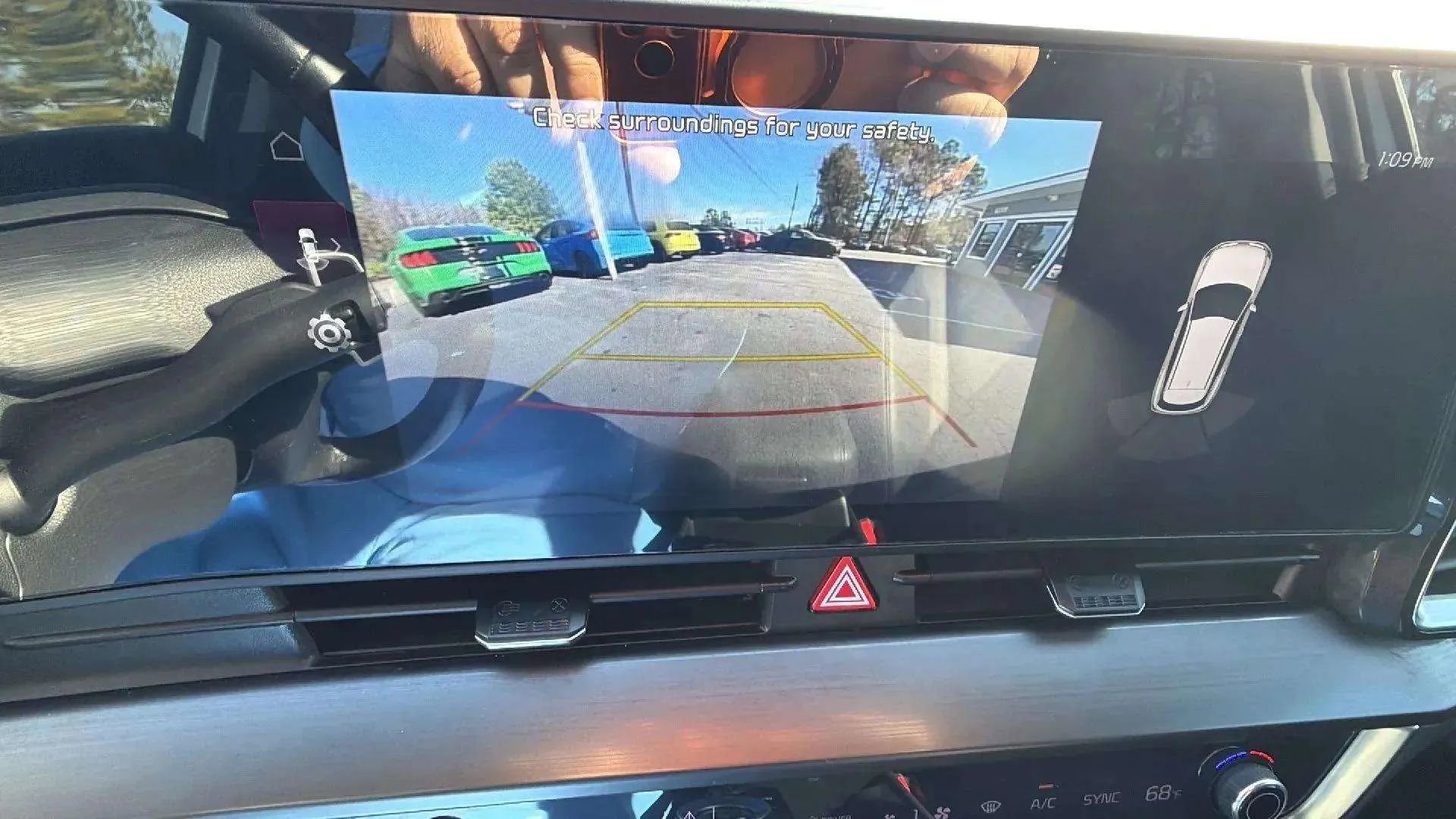 Used 2023 Kia Sportage EX image 32