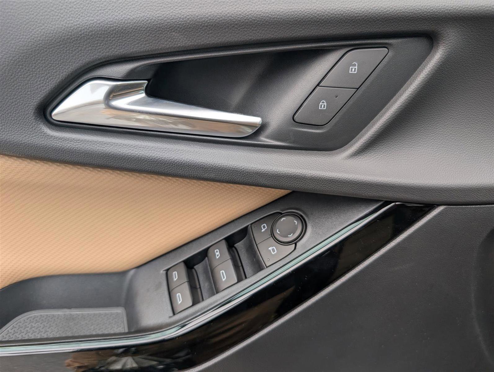 New 2026 Chevrolet Equinox ACTIV image 17