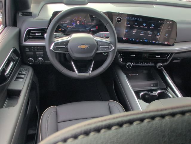 New 2025 Chevrolet Suburban Premier image 9