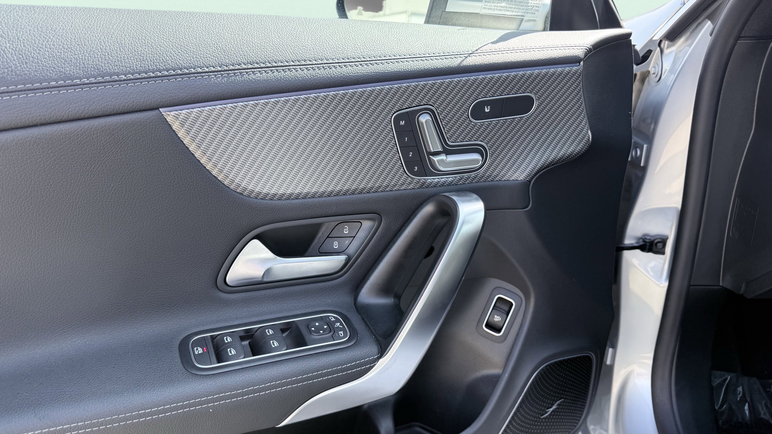 Used 2025 Mercedes-Benz CLA 250 image 20