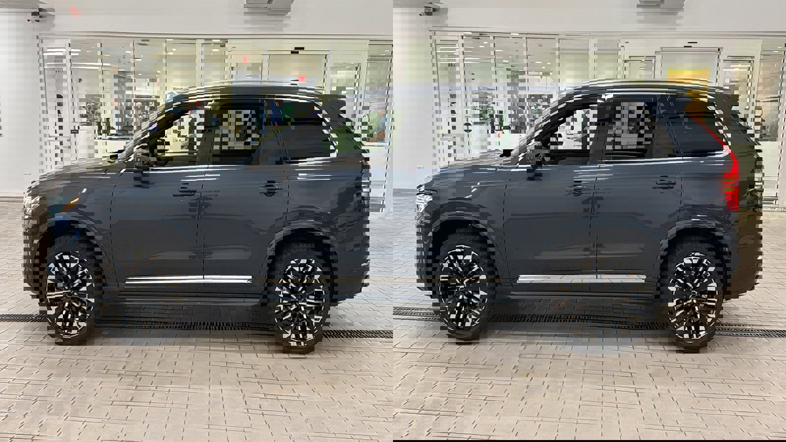 New 2026 Volvo XC90 B6 Plus image 8