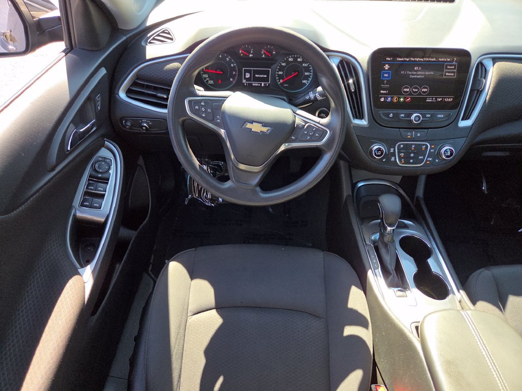 Used 2023 Chevrolet Malibu LT FWD image 27