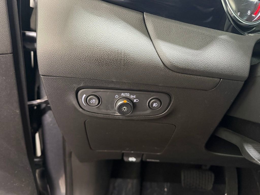 Used 2021 Buick Encore GX Preferred image 18