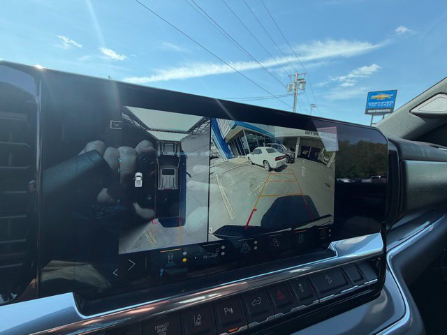 Used 2025 Chevrolet Silverado 3500 High Country w/ High Country Premium Package AWD/4WD image 23