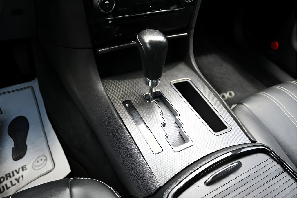 Used 2014 Chrysler 300 S RWD image 26