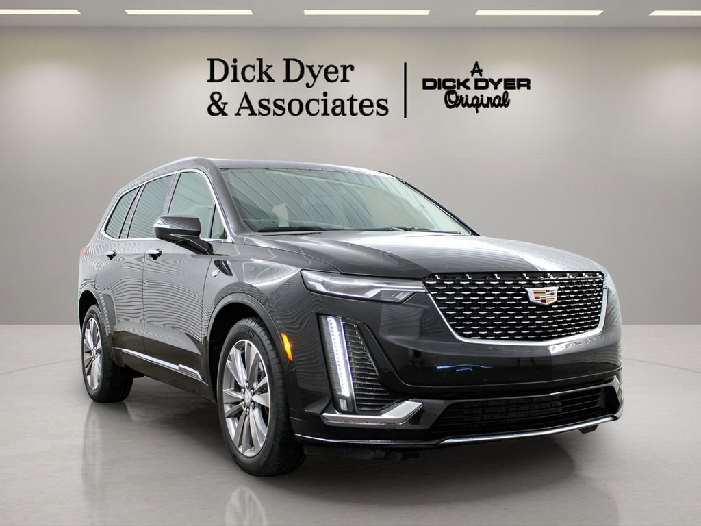 Used 2023 Cadillac XT6 Premium Luxury AWD/4WD image 8