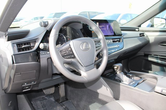Certified 2024 Lexus ES 300h w/ Premium Package image 12
