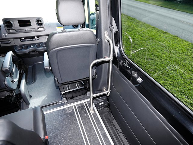 Used 2023 Mercedes-Benz Sprinter 3500 image 11