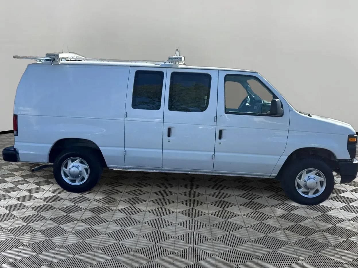 Used 2011 Ford E-150 and Econoline 150 w/ PWR Group RWD image 4