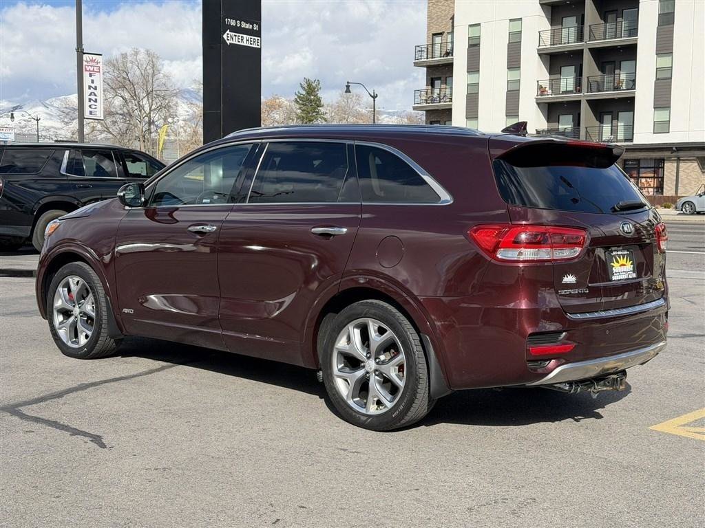 Used 2017 Kia Sorento SX image 5