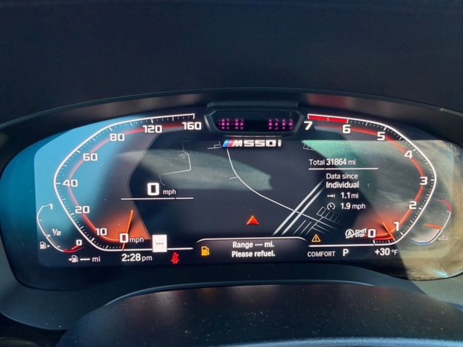 Used 2022 BMW M550i xDrive w/ Dynamic Handling Package image 24