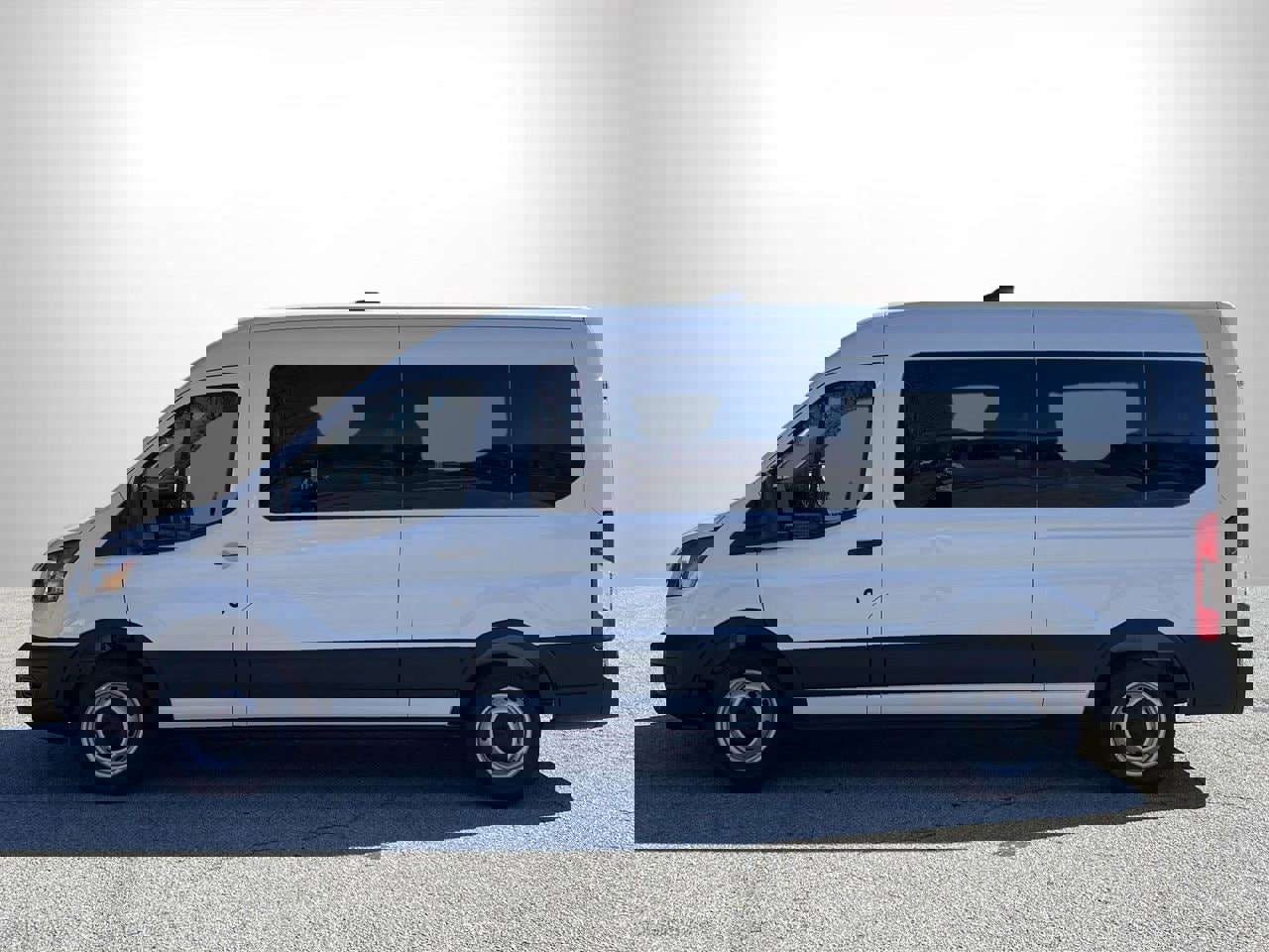 New 2026 Ford Transit 350 XL image 21