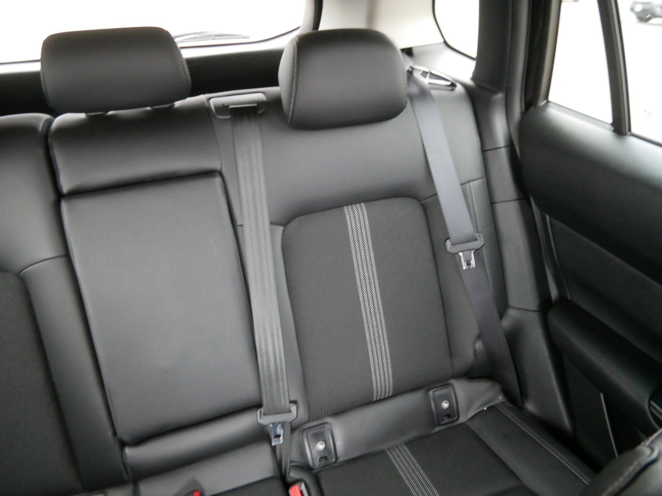 Used 2025 MAZDA CX-50 AWD 2.5 S w/ Preferred Package image 14