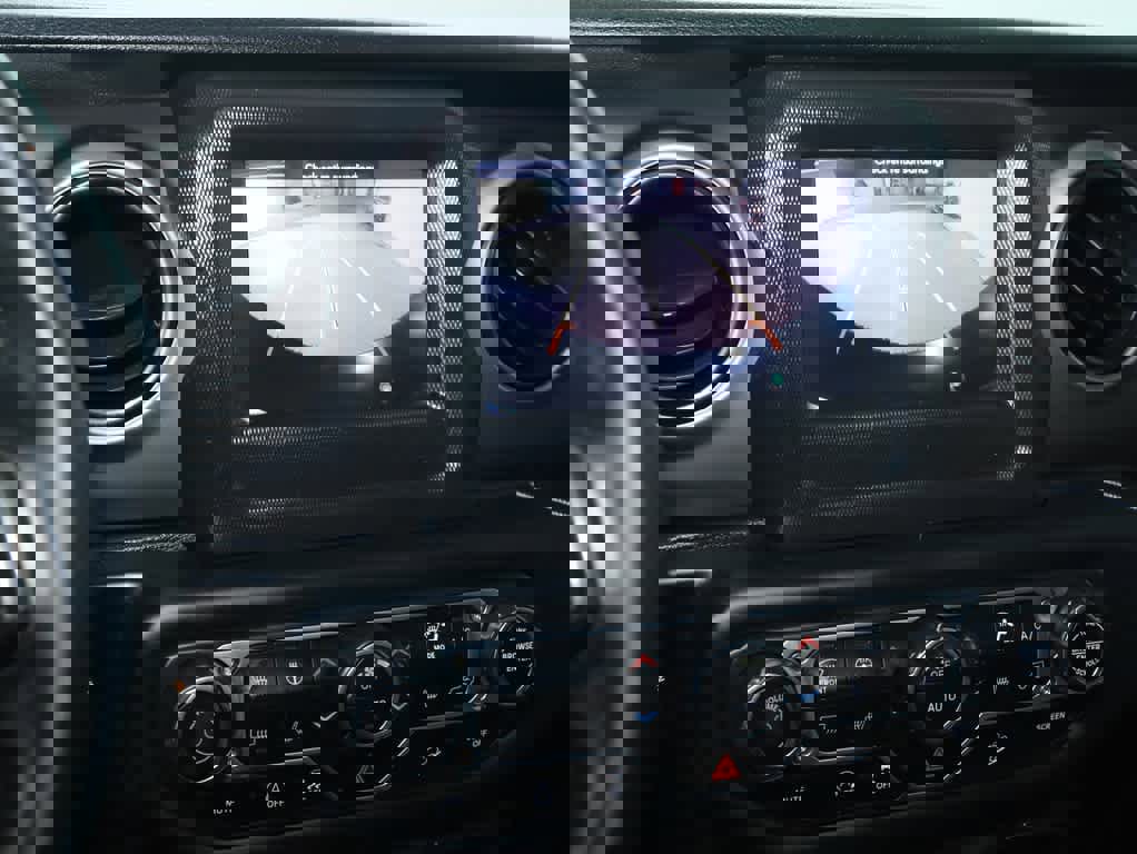 Used 2018 Jeep Wrangler Unlimited Sport S image 29