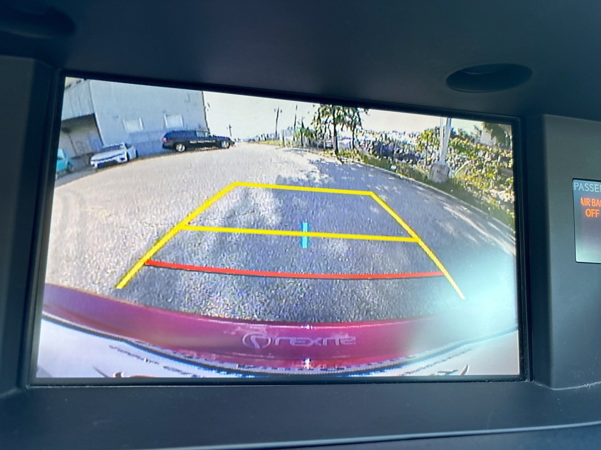 Used 2015 Lexus ES 300h w/ Navigation System Package FWD image 25