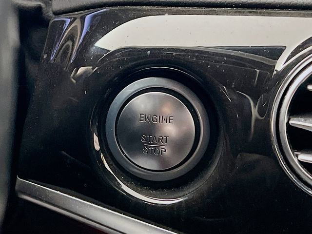 Used 2015 Mercedes-Benz S 550 Sedan image 15