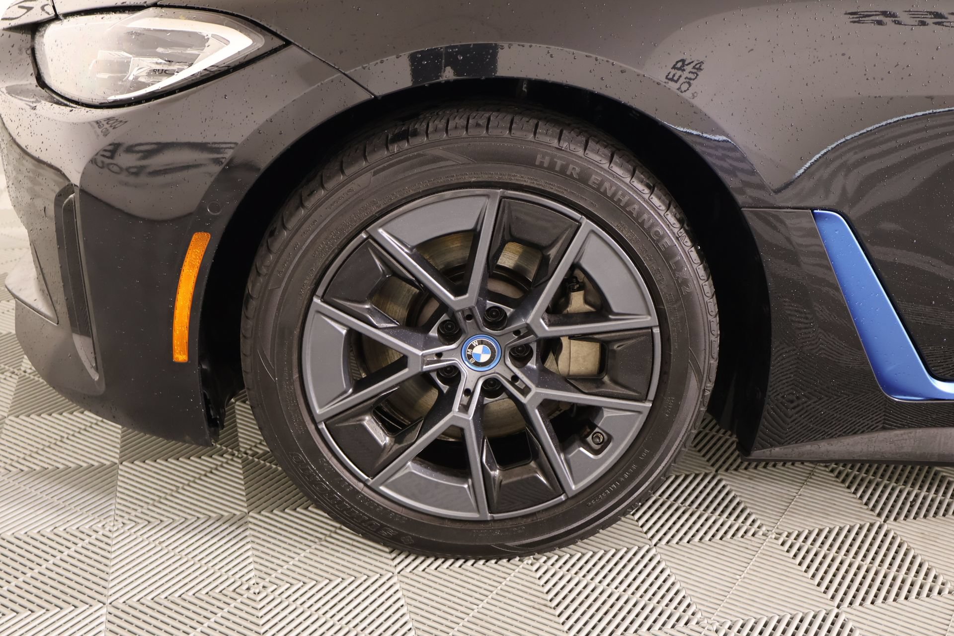 Used 2024 BMW i4 eDrive40 RWD image 19