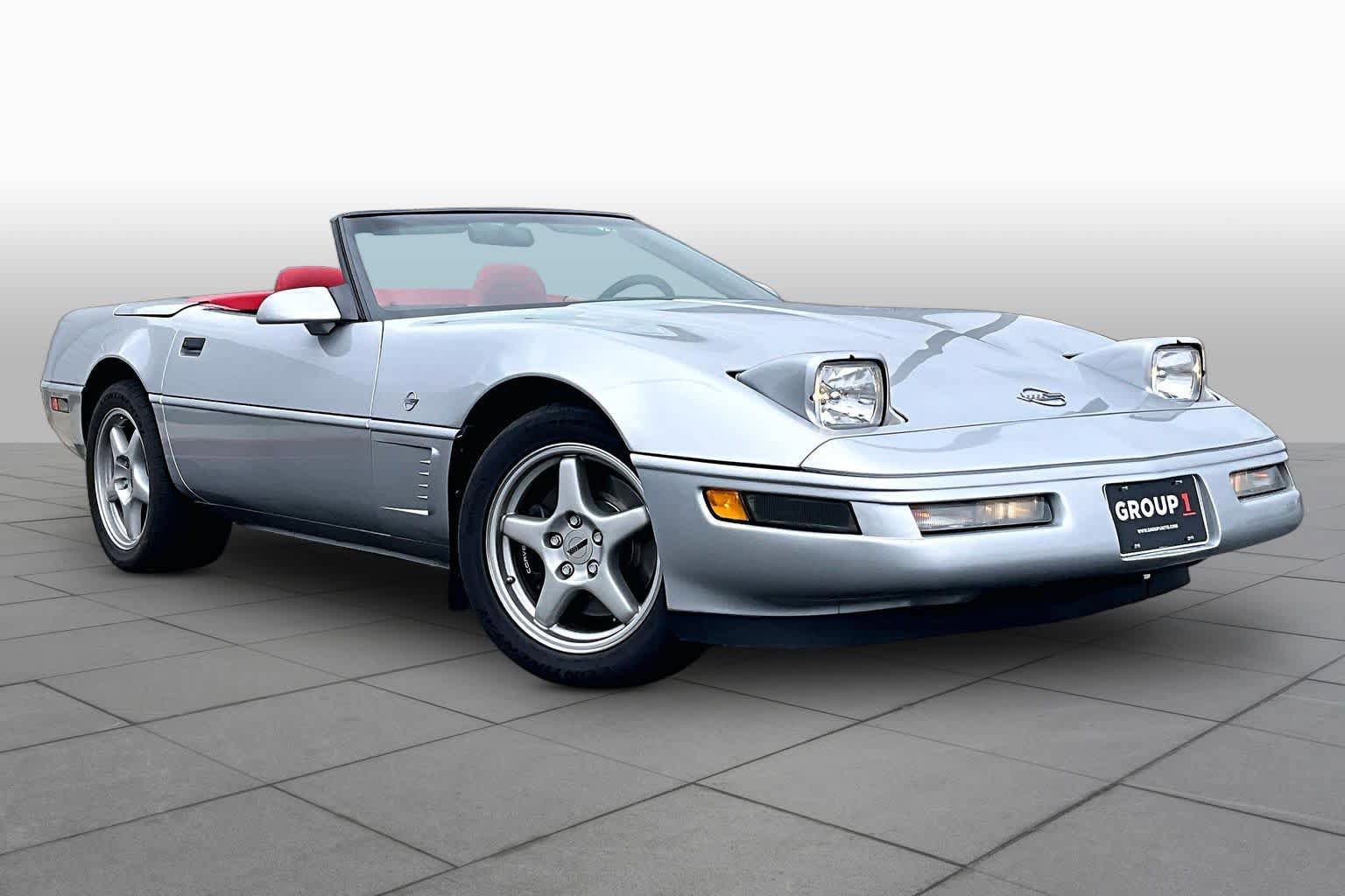 Used 1996 Chevrolet Corvette Convertible RWD image 2