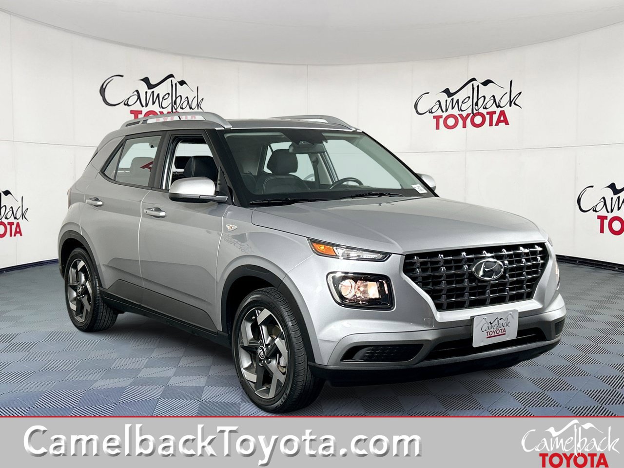 Used 2025 Hyundai Venue SEL