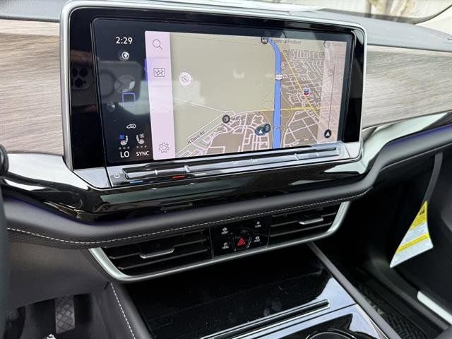 New 2025 Volkswagen Atlas SEL image 24