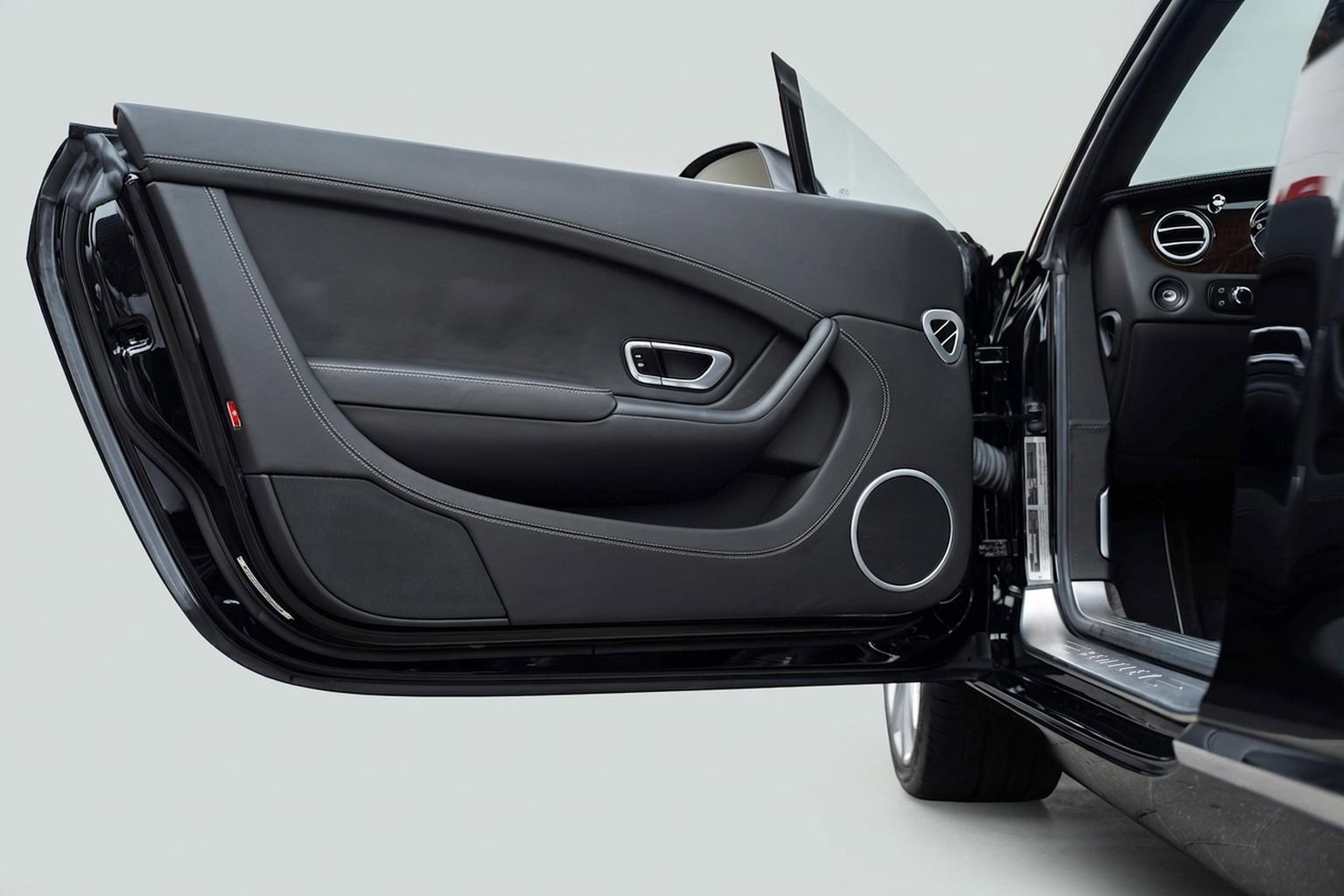 Used 2014 Bentley Continental GT image 7