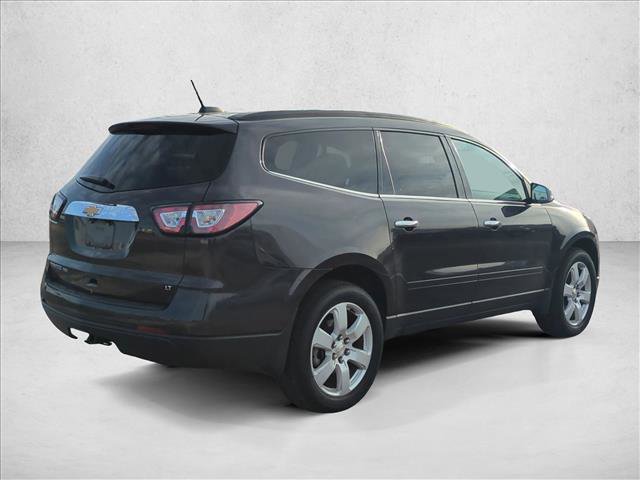 Used 2017 Chevrolet Traverse LT w/ Style and Technology Package image 5
