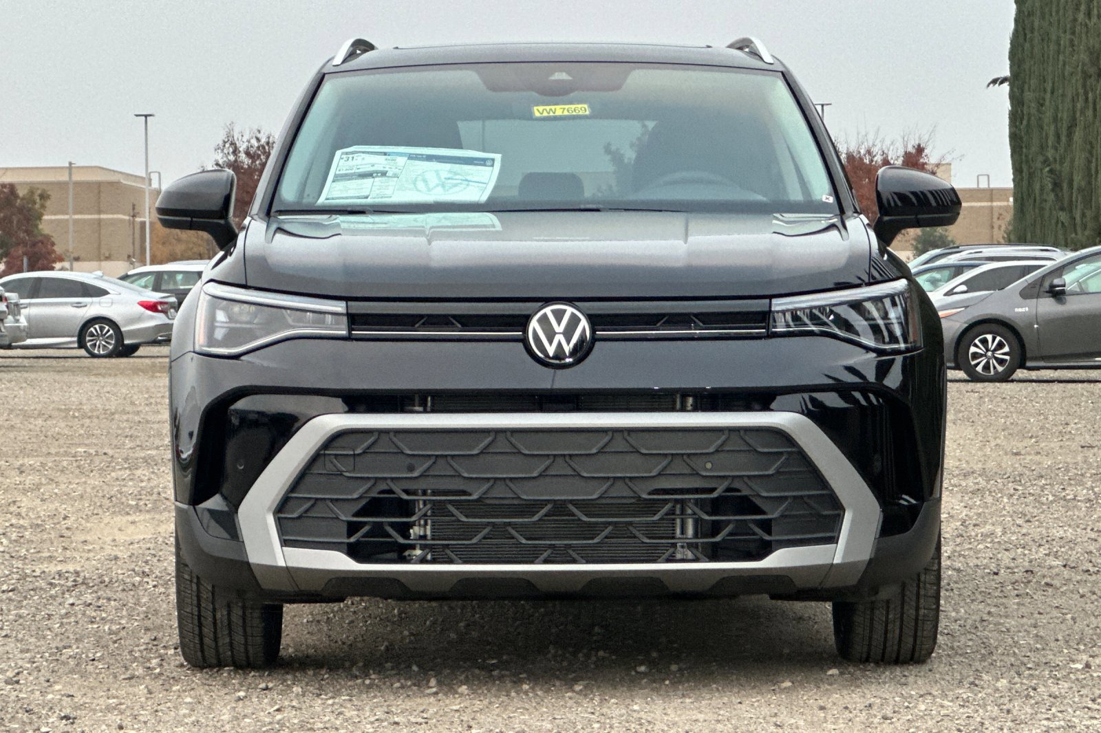 New 2026 Volkswagen Taos SE image 9