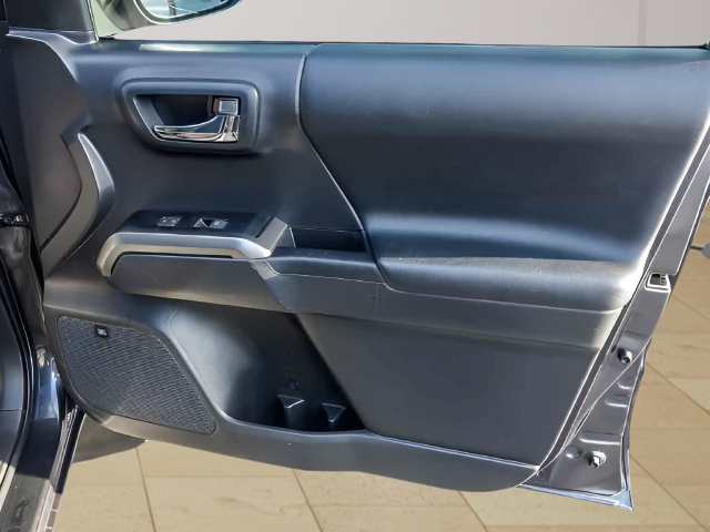 Used 2023 Toyota Tacoma Limited AWD/4WD image 30
