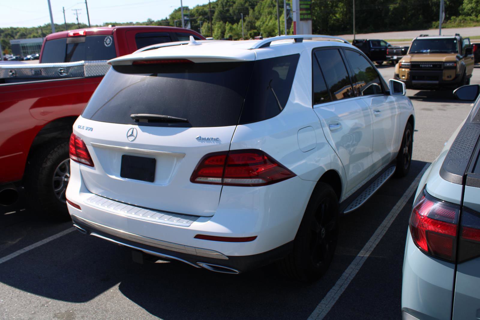 Used 2017 Mercedes-Benz GLE 350 4MATIC image 4