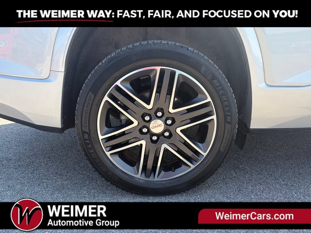 Used 2019 GMC Acadia Denali w/ Technology Package AWD/4WD image 11