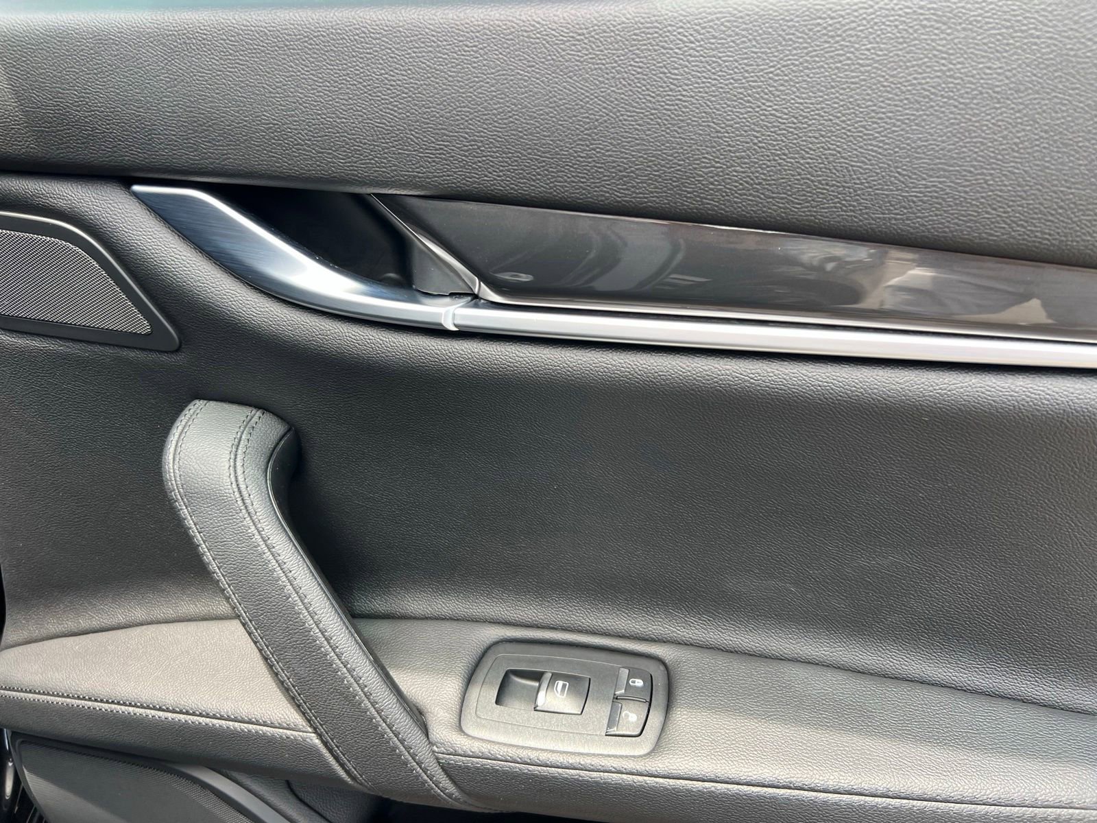 Used 2019 Maserati Ghibli RWD image 52