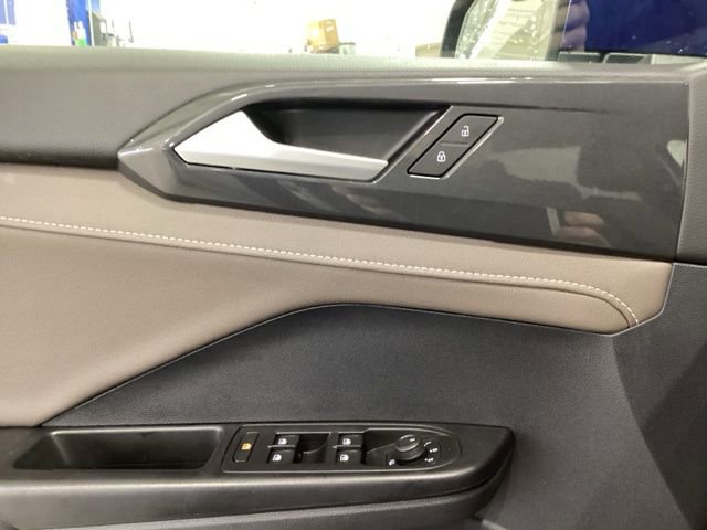Certified 2023 Volkswagen Taos SEL image 16