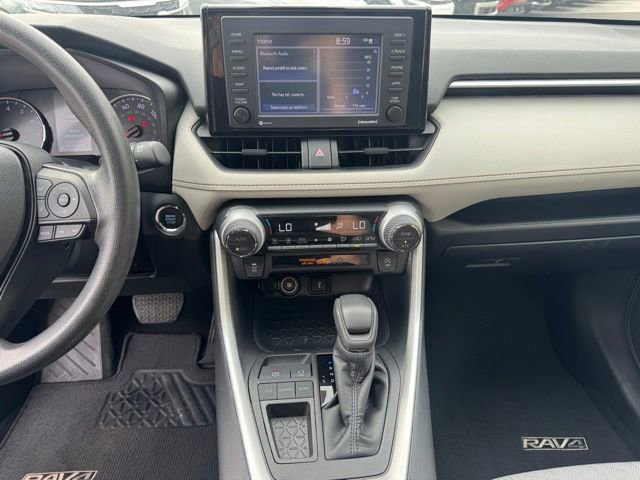 Used 2022 Toyota RAV4 XLE w/ Convenience Package FWD image 19