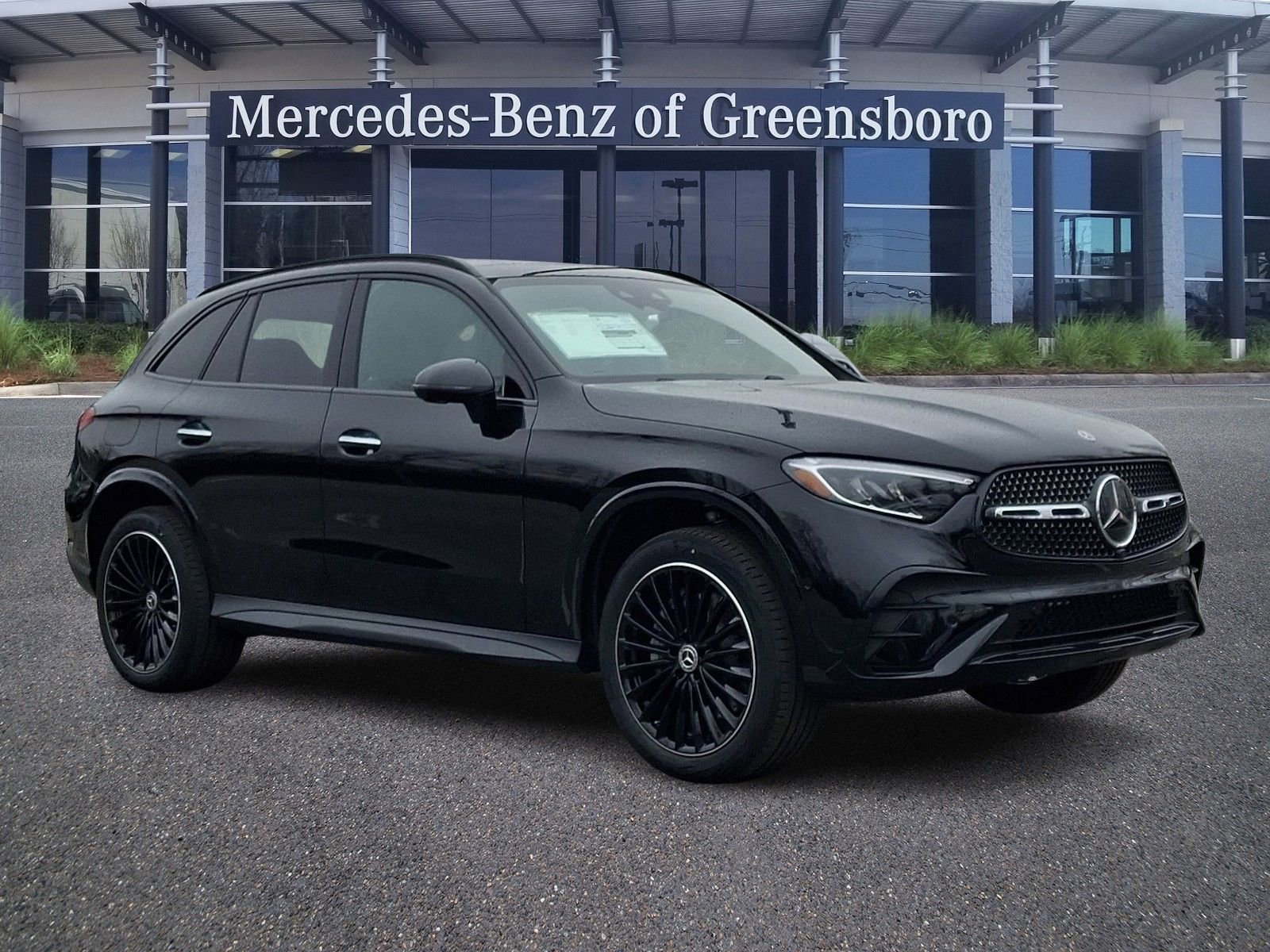 New 2026 Mercedes-Benz GLC 300 4MATIC image 2