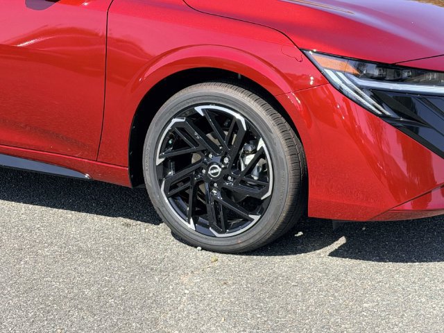 New 2027 Nissan Sentra SR w/ Floor Mat Package FWD image 7