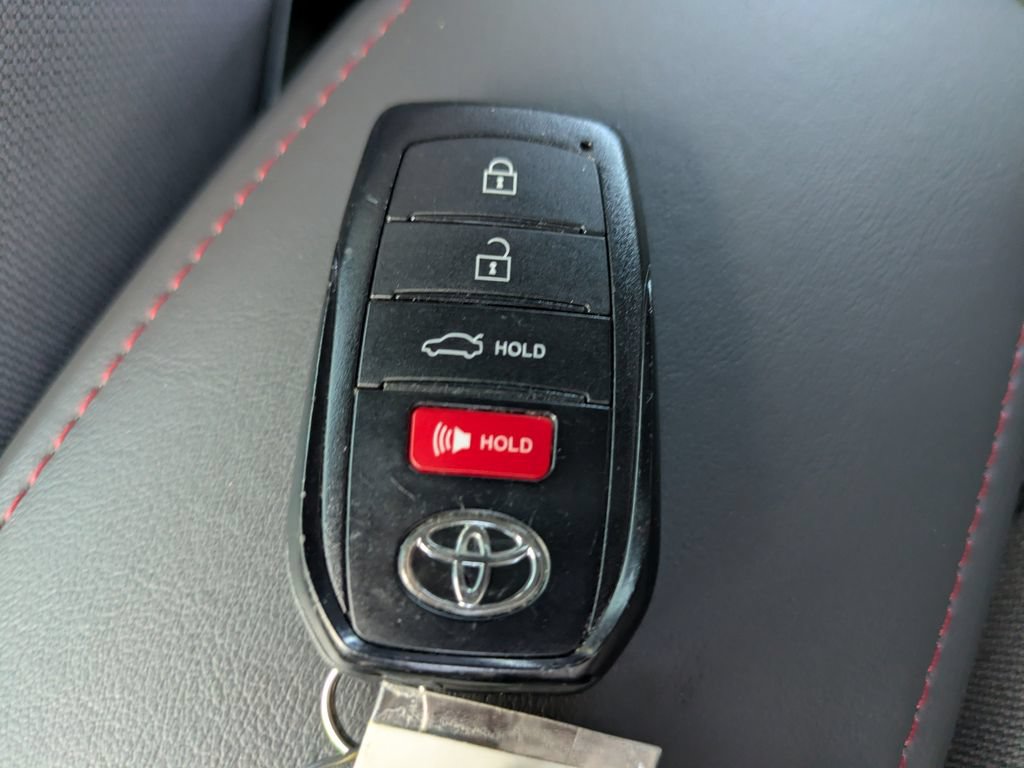 Used 2025 Toyota Corolla SE FWD image 29
