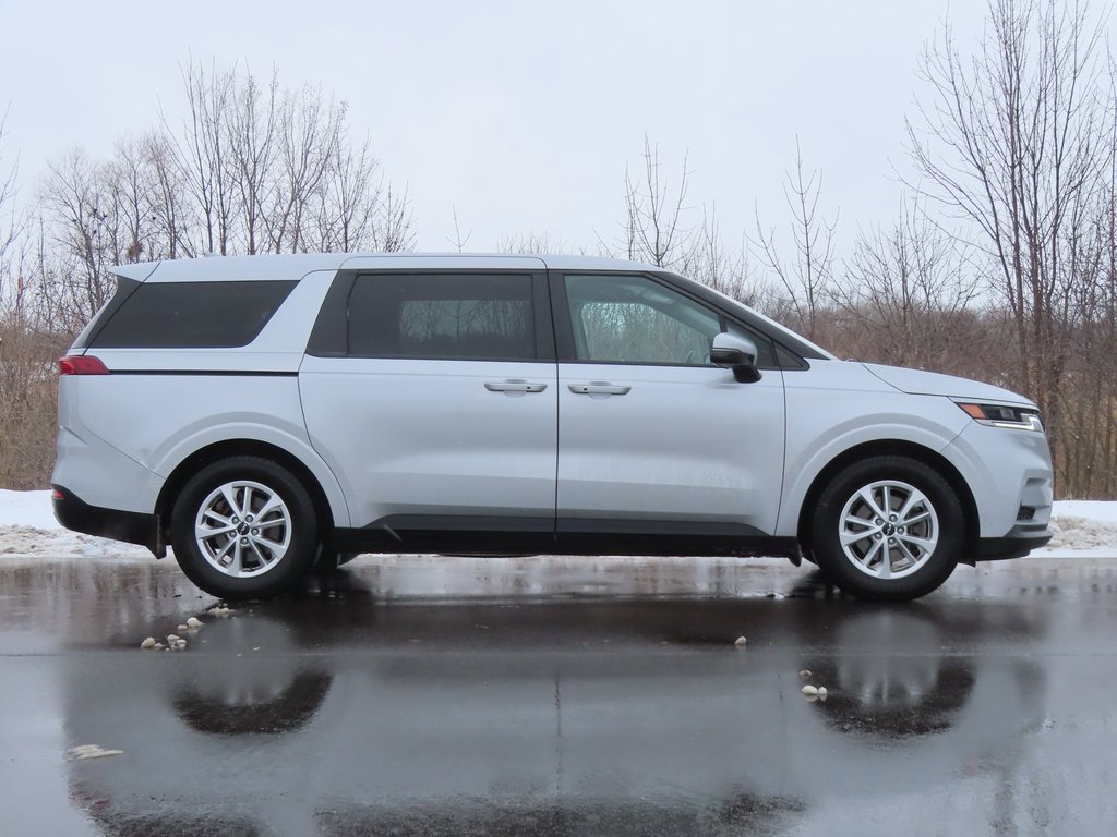 Certified 2023 Kia Carnival LX w/ Paint Protection Package image 2